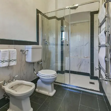 Cerrone Casa de Férias Gardone Riviera